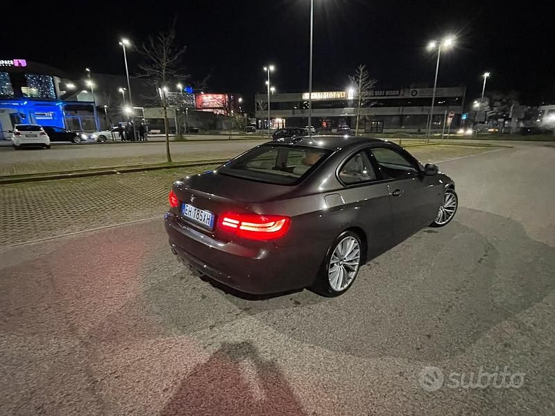 Occasion BMW 320 184 ch (135 kW) 2011 Gris Coupé