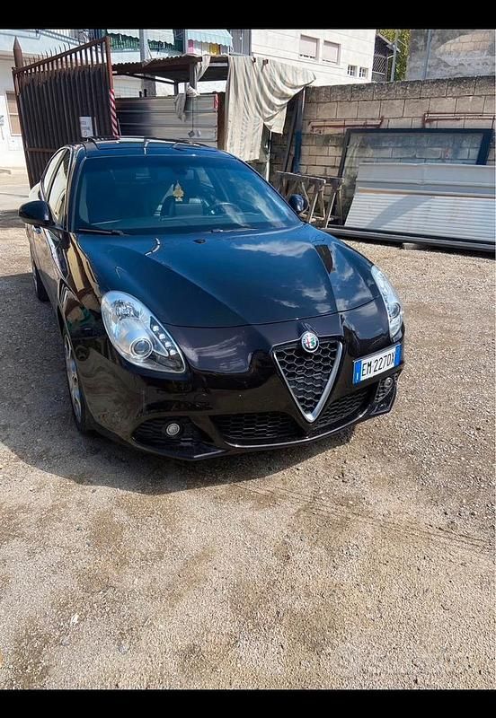 Usata Alfa Romeo Giulietta 170 CV (125 kW) 2012 Nero Utilitaria