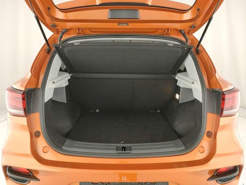 Usata MG ZS Comfort 106 CV (77 kW) 2025 Arancio SUV