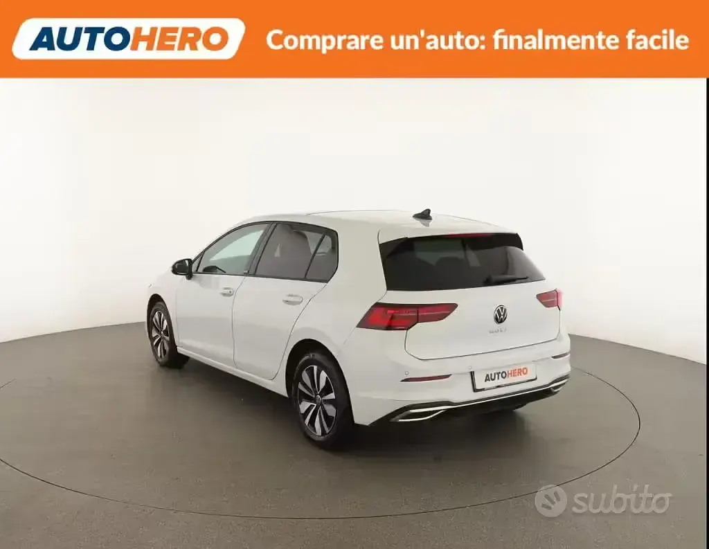 Usata VW Golf VIII Life 116 CV (85 kW) 2023 Bianco Berlina
