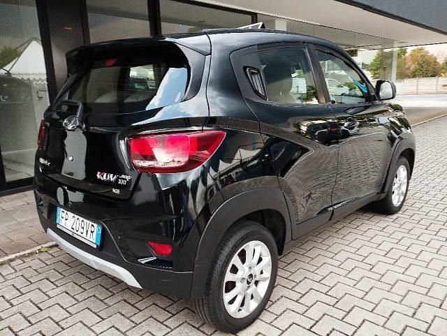 Usata Mahindra KUV100 83 CV (61 kW) 2018 Nero SUV