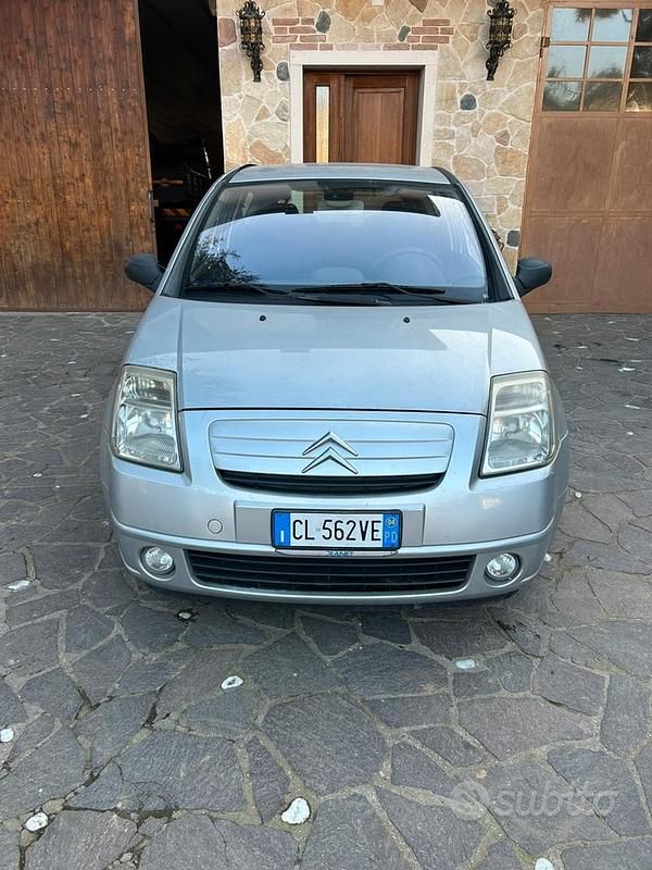 Usata Citroën C2 70 CV (51 kW) 2004 Grigio Utilitaria