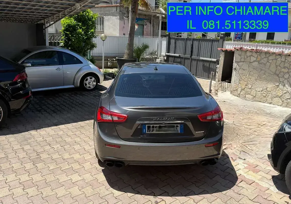 Usata Maserati Ghibli 272 CV (200 kW) 2015 Grigio Berlina
