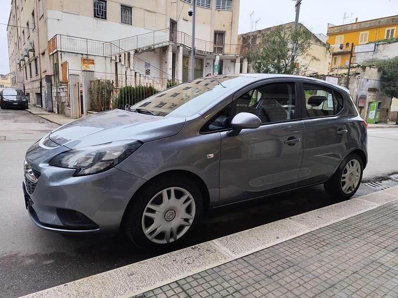 Usata Opel Corsa 90 CV (66 kW) 2017 Grigio Berlina
