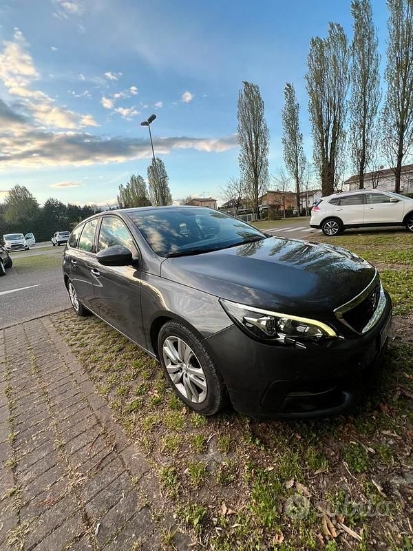 Usata Peugeot 308 SW 120 CV (88 kW) 2016 Grigio Station wagon