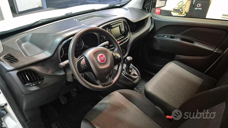 Usata Fiat Doblò Easy 2021 Bianco Monovolume