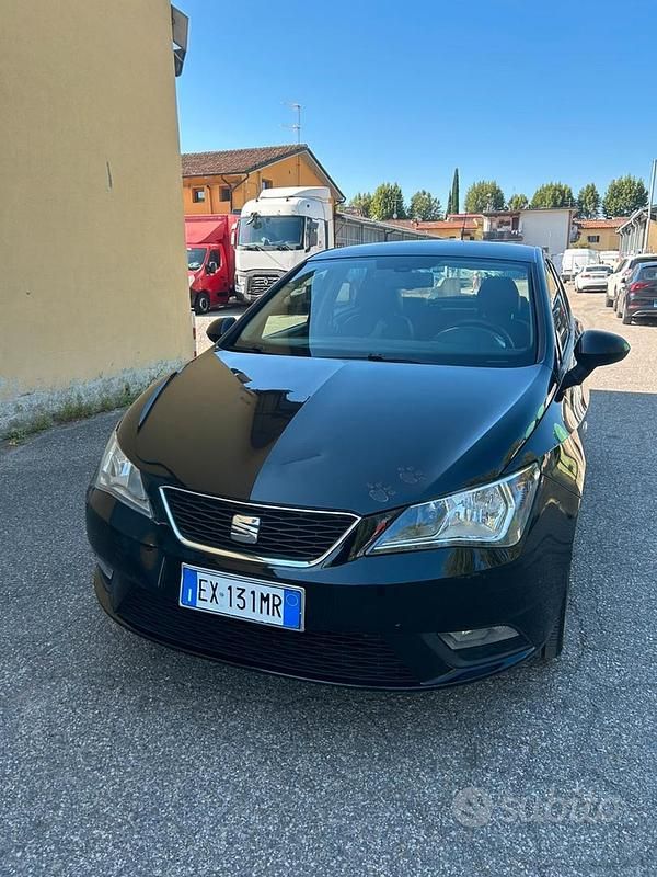 Nero Usata 2015 Seat Ibiza I-Tech Tre volumi | 5500 € (Buon prezzo) - Immagine 1/4