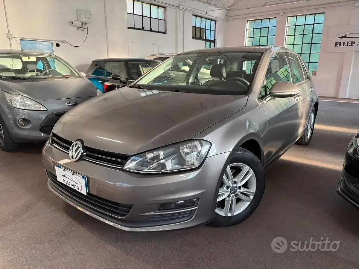 Usata VW Golf VII Trendline 86 CV (63 kW) 2015 Marrone Berlina