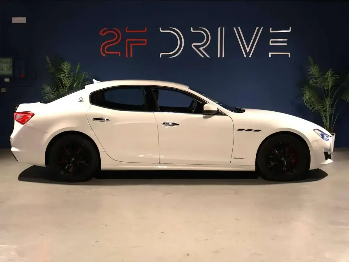 Usata Maserati Ghibli GranLusso 349 CV (256 kW) 2019 Bianco Berlina