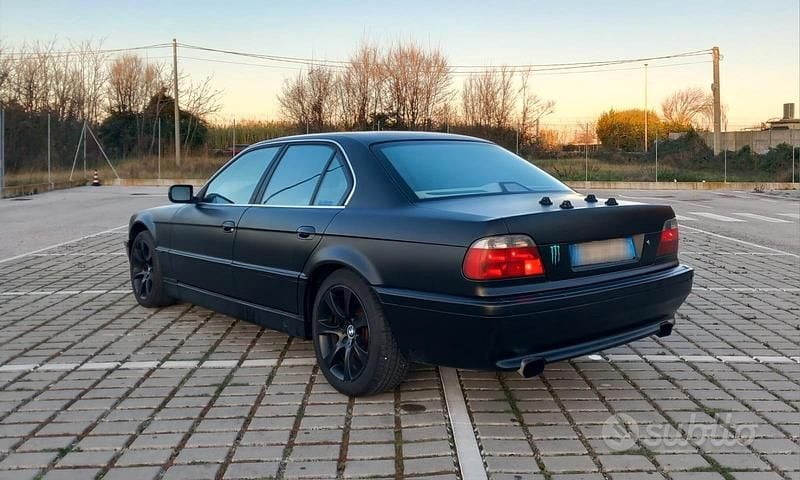 Usata BMW 725 143 CV (105 kW) 1996 Nero Berlina