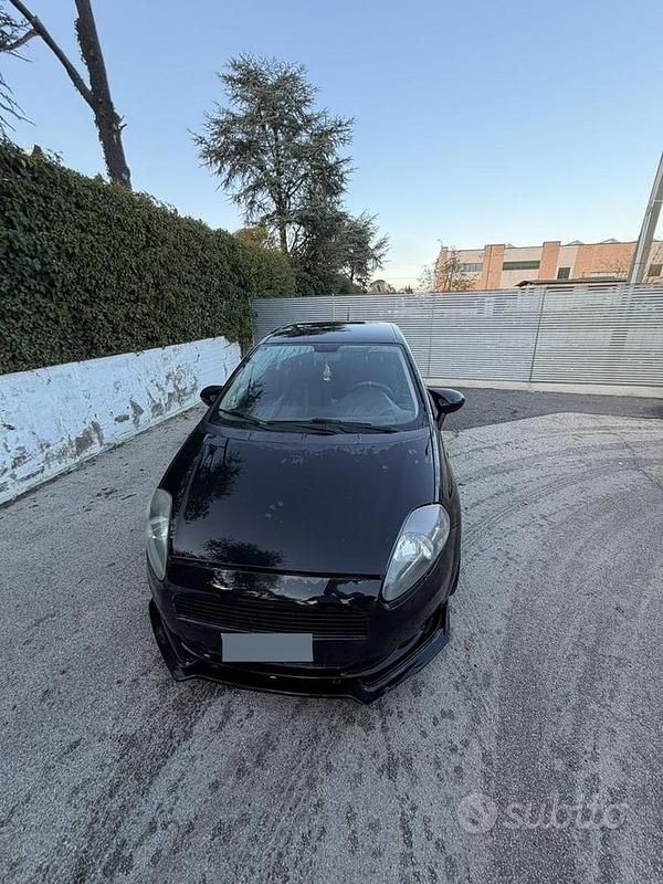 Usata Fiat Grande Punto Sport 2009 Nero Utilitaria