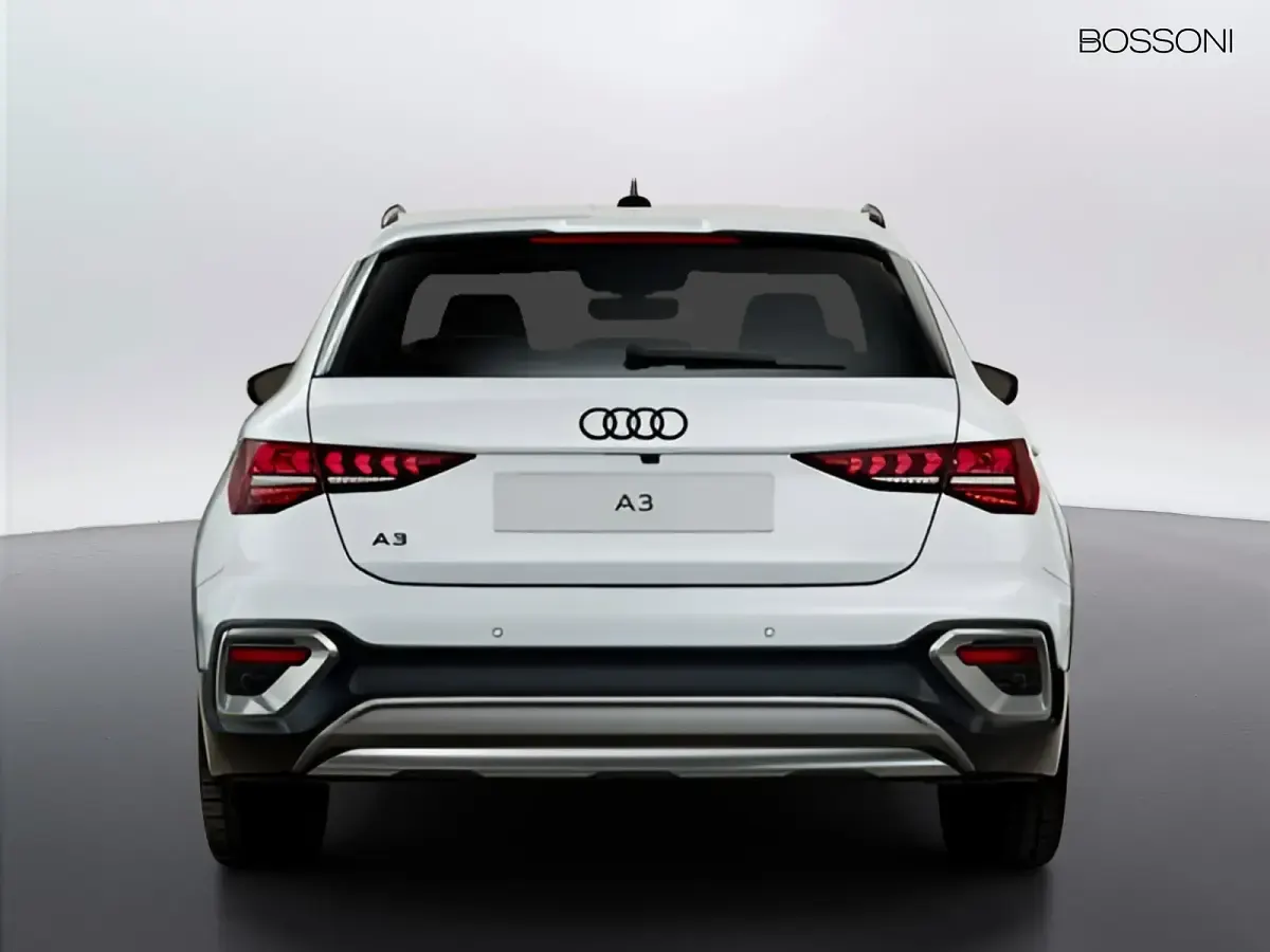 Nuova Audi A3 Ambiente 150 CV (110 kW) 2026 Bianco Berlina