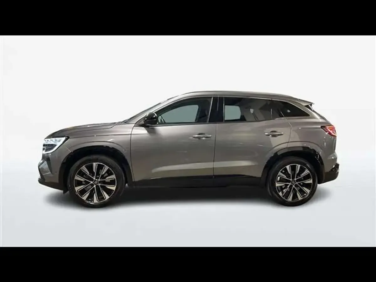 Usata Renault Austral Techno 131 CV (96 kW) 2023 Grigio scuro SUV