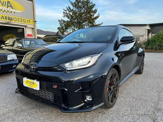 Usata Toyota Yaris 2021 Nero Utilitaria