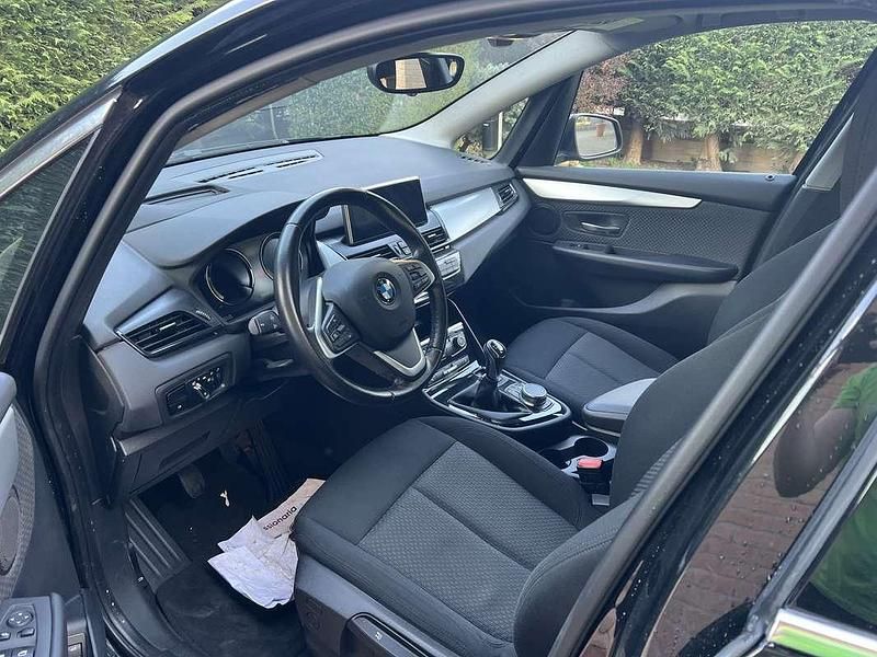 Usata BMW 216 Advantage 116 CV (85 kW) 2018 Nero Station wagon