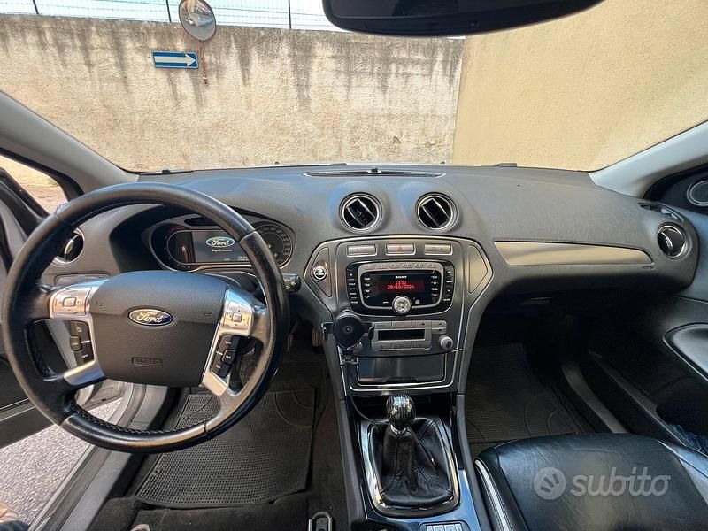 Usata Ford Mondeo Titanium 140 CV (102 kW) 2007 Grigio Berlina