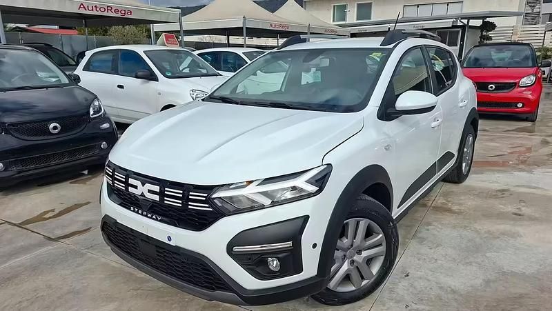 Usata Dacia Sandero Stepway 100 CV (73 kW) 2022 Bianco Berlina