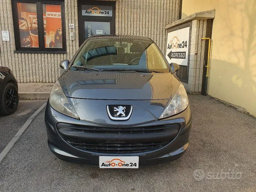Usata Peugeot 207 Business-Line 68 CV (50 kW) 2010 Grigio Berlina