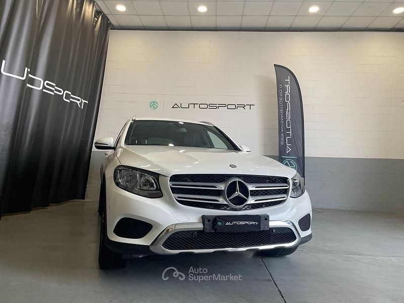 Bianco Usata 2015 Mercedes GLC220 SUV | 21.900 € (Cara) - Immagine 1/4