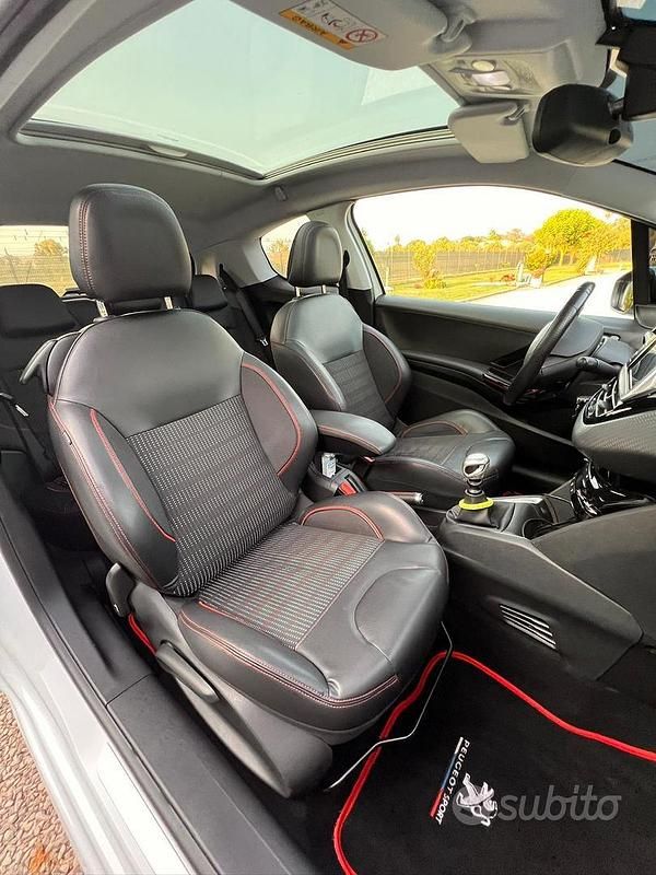 Usata Peugeot 208 2016 Bianco Utilitaria