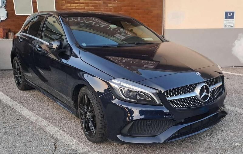 Usata 2018 Mercedes A180 Premium Tre volumi | 15.500 € (Ottimo prezzo) - Immagine 1/4