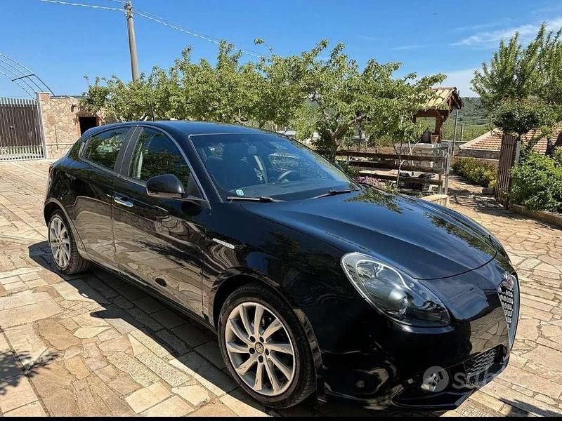 Usata Alfa Romeo Giulietta Business 120 CV (88 kW) 2015 Nero Berlina