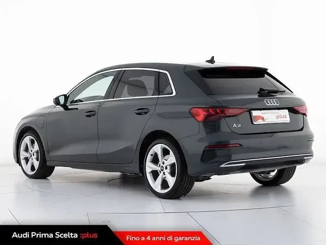 Usata Audi A3 Advanced Plus 204 CV (150 kW) 2024 Grigio Berlina