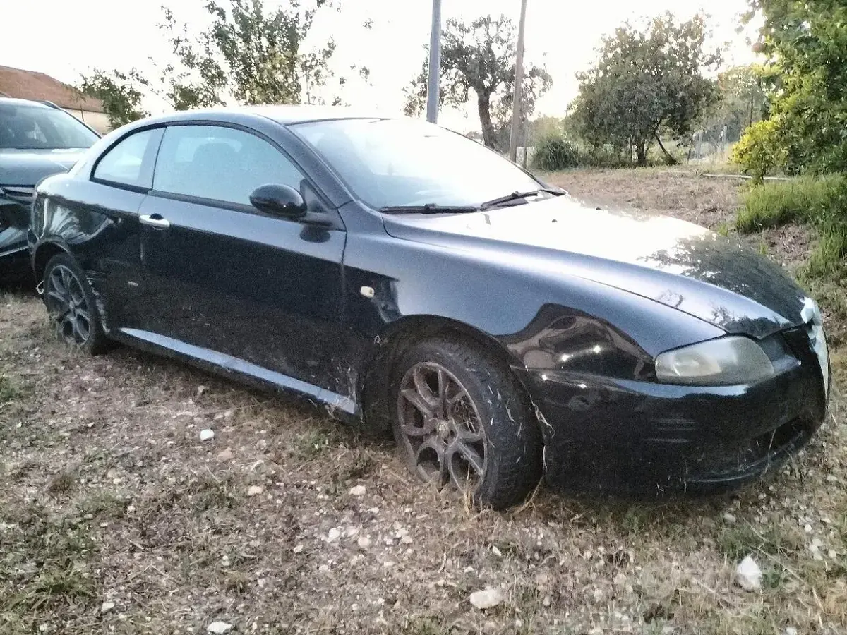 Usata Alfa Romeo GT Progression 150 CV (110 kW) 2007 Nero Coupé