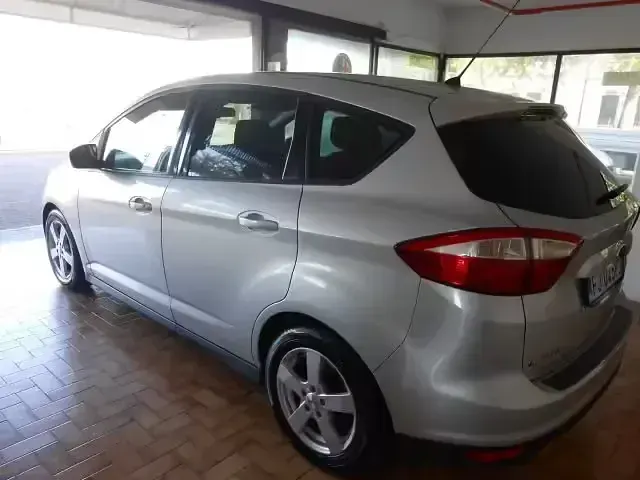 Usata Ford C-MAX Titanium 101 CV (74 kW) 2014 Argento Monovolume