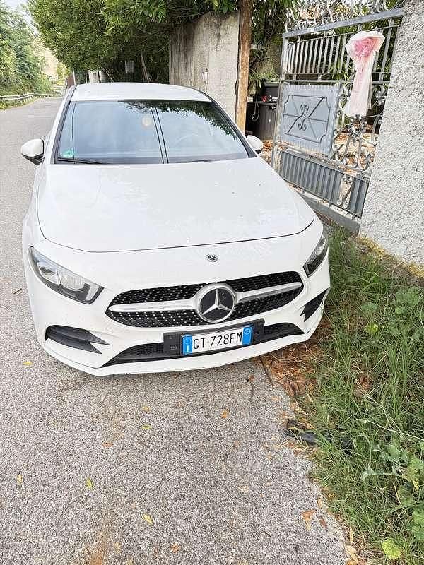 Usata 2022 Mercedes A220 Premium Tre volumi | 29.000 € (Super prezzo) - Immagine 1/4