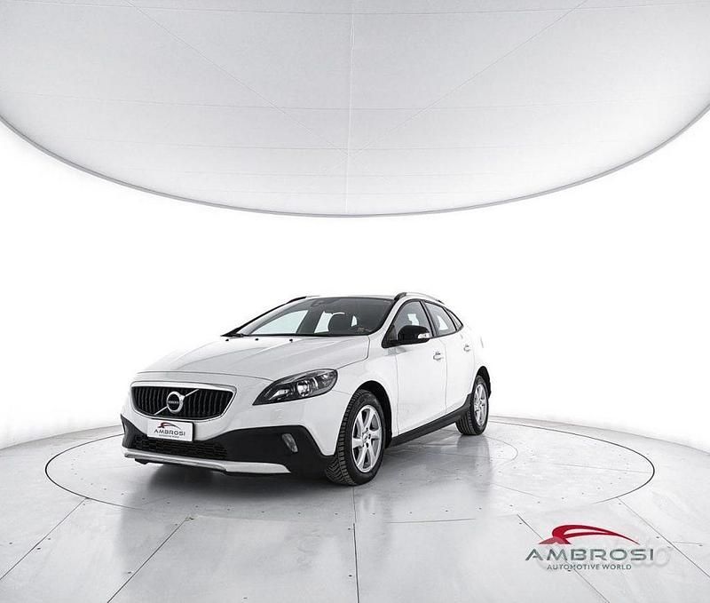 Bianco Usata 2017 Volvo V40 CC Business Edition Station wagon | 11.900 € (Ottimo prezzo) - Immagine 1/4