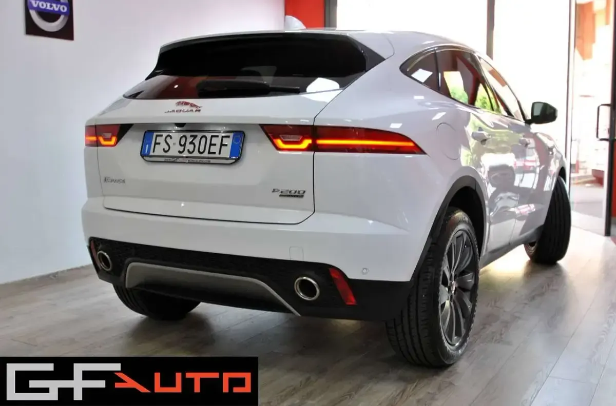 Usata Jaguar E-Pace SE 200 CV (147 kW) 2018 Bianco SUV