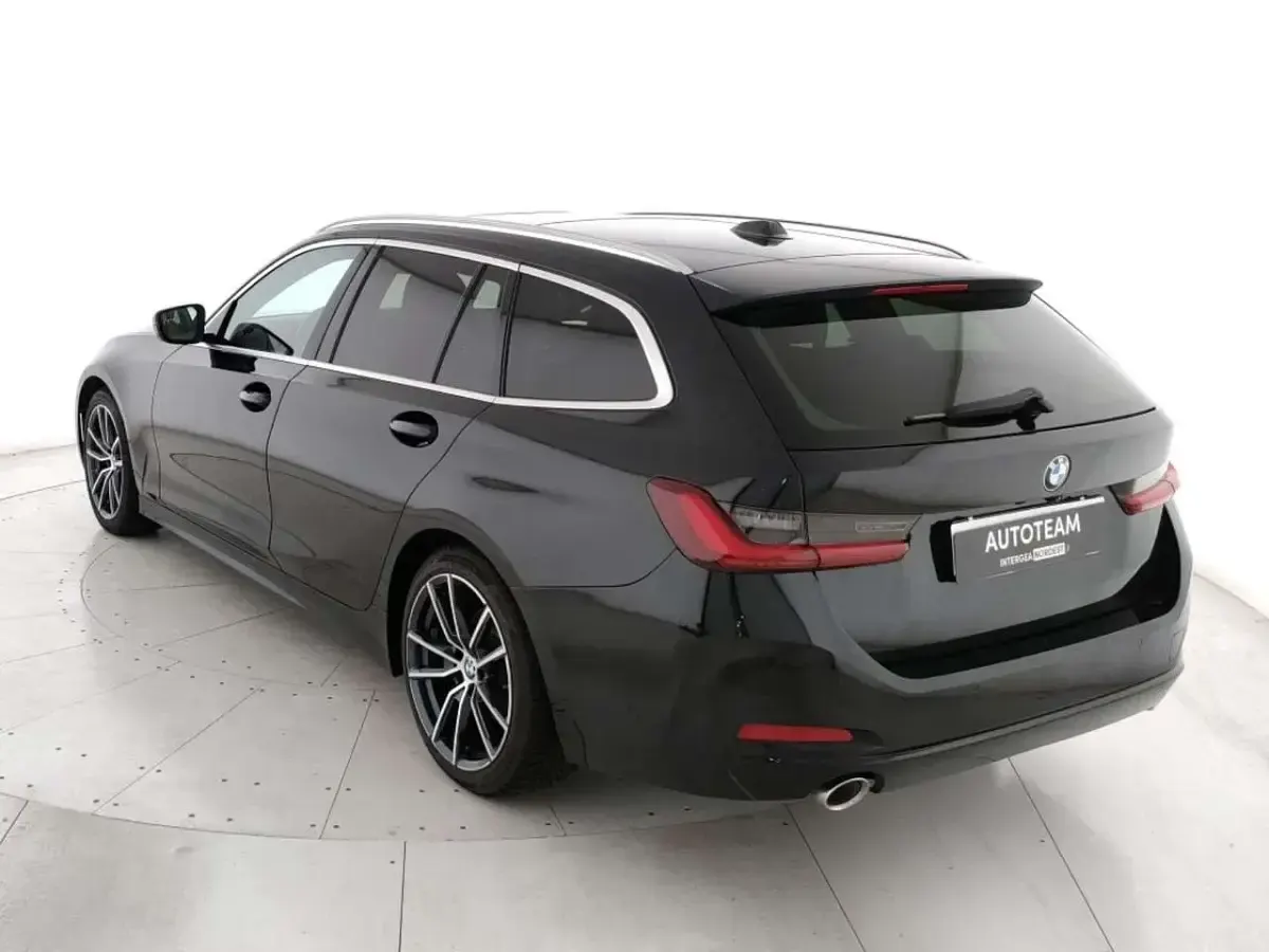 Usata BMW 318 Comfort Edition 150 CV (110 kW) 2024 Nero Station wagon
