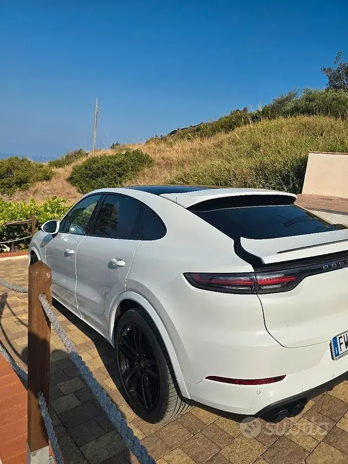 Usata Porsche Cayenne Sport 340 CV (250 kW) 2019 Bianco SUV
