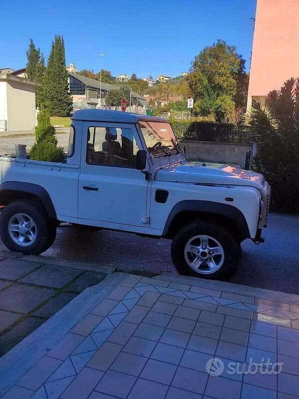 Usata Land Rover Defender 86 CV (63 kW) 2007 Bianco SUV