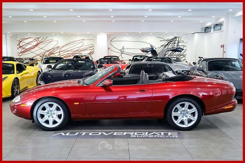 Usata Jaguar XK 284 CV (208 kW) 1997 Rosso Cabrio