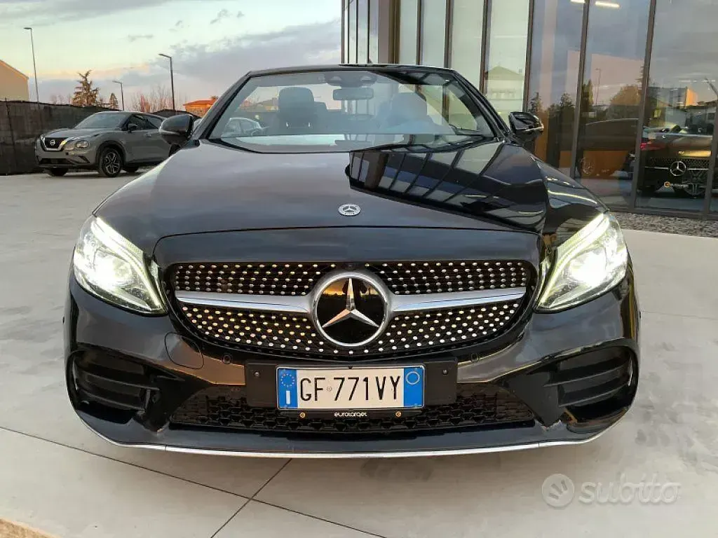 Usata Mercedes C220 Premium Plus 194 CV (142 kW) 2021 Nero Cabrio