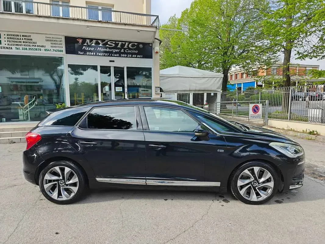 Usata Citroën DS5 So Chic 163 CV (119 kW) 2012 Nero Utilitaria