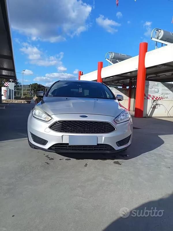 Usata Ford Focus 2015 Grigio Station wagon