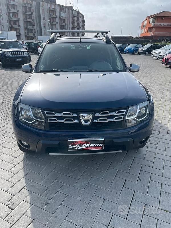 Usata Dacia Duster Lauréate 110 CV (80 kW) 2014 Blu SUV
