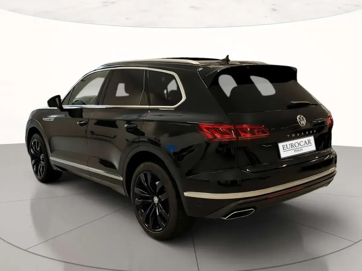 Usata VW Touareg Advance 286 CV (210 kW) 2021 2t deep black perlato SUV