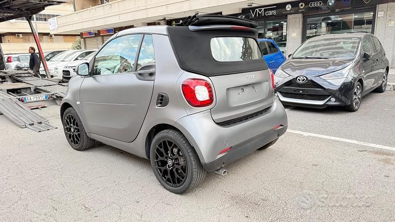 Usata Smart ForTwo Cabrio Passion 71 CV (52 kW) 2019 Grigio Cabrio