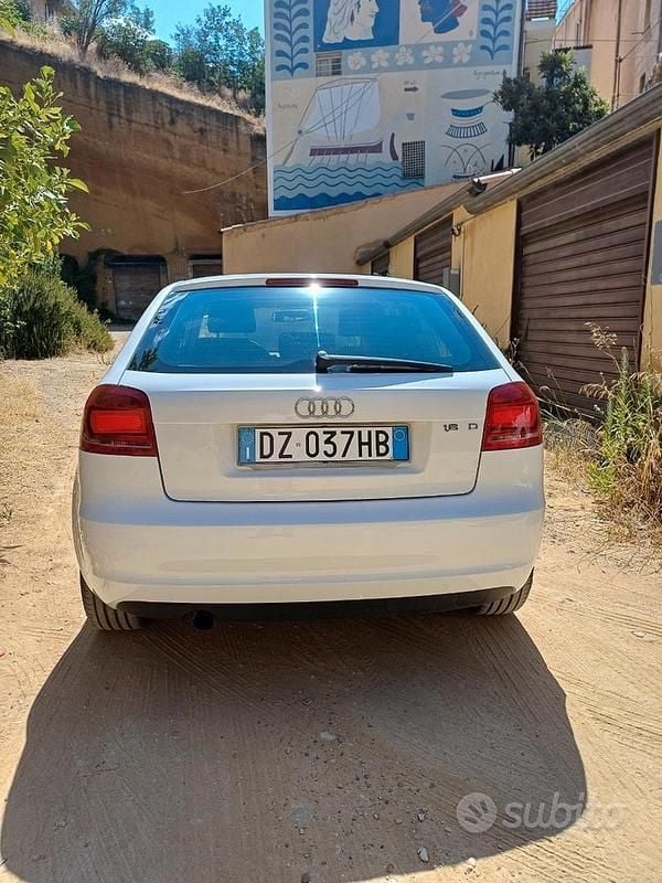 Usata Audi A3 90 CV (66 kW) 2010 Bianco Utilitaria