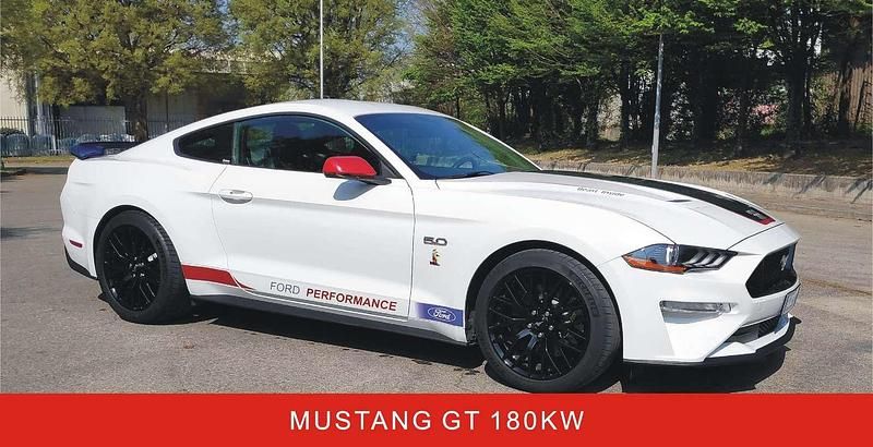 Bianco Usata 2019 Ford Mustang GT Fastback Coupé | 39.900 € (Buon prezzo) - Immagine 1/4
