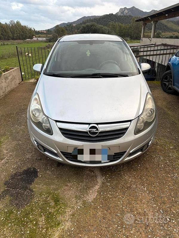 Usata Opel Corsa 2011 Utilitaria