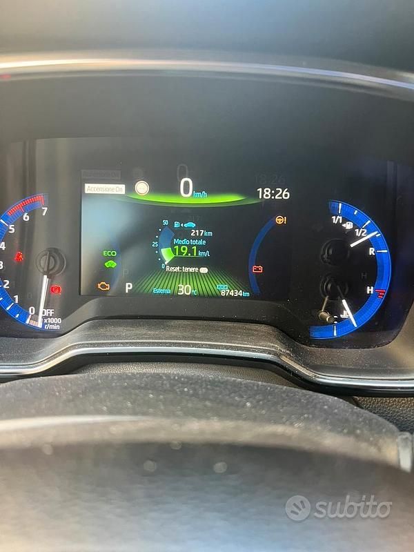 Usata Toyota Corolla Style 122 CV (89 kW) 2019 Bianco Berlina