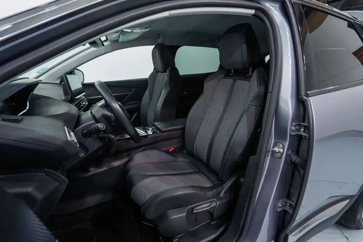 Usata Peugeot 3008 Allure 131 CV (96 kW) 2024 Vari colori SUV
