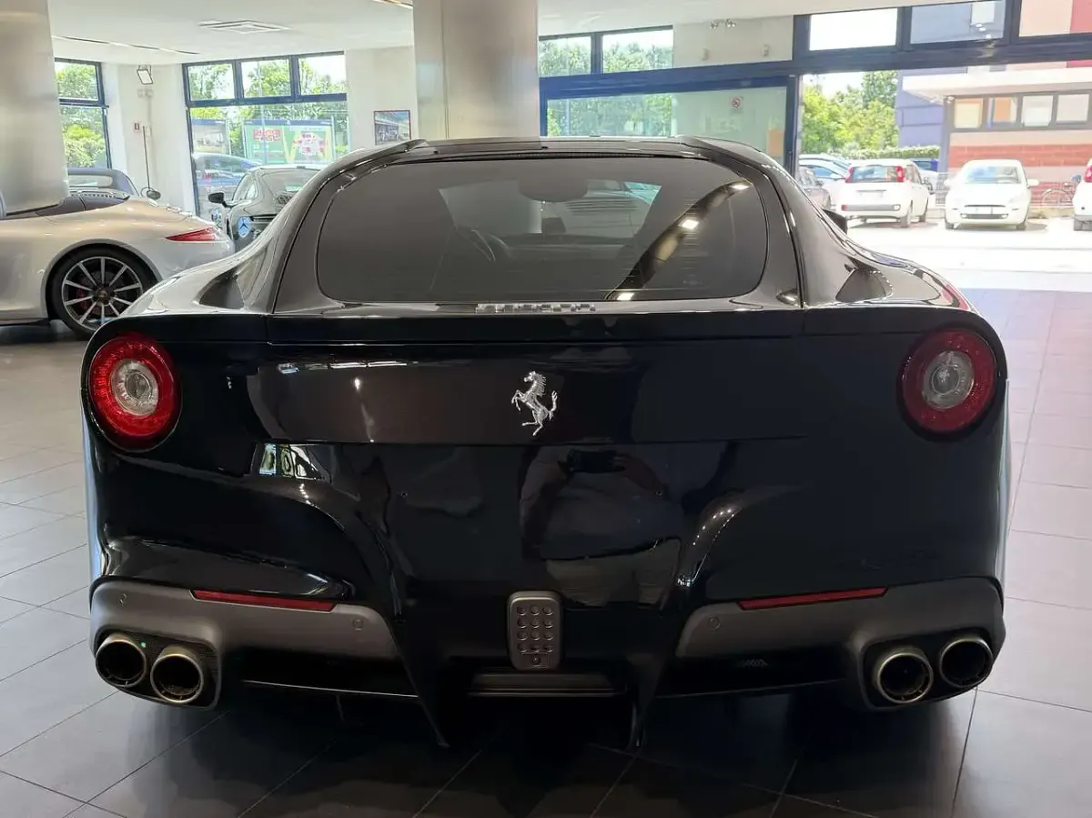Usata Ferrari F12 741 CV (545 kW) 2015 Nero daytona wb 508 Coupé