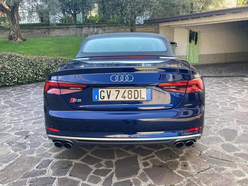 Usata Audi S5 Cabriolet S-Line 354 CV (260 kW) 2017 Blu Cabrio