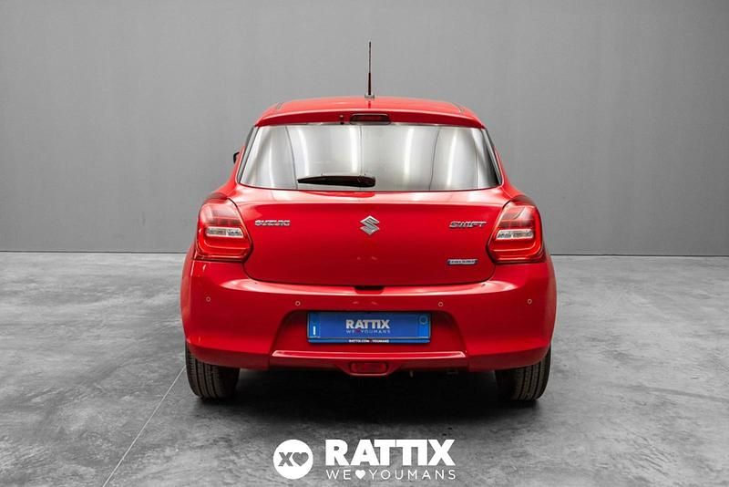 Usata Suzuki Swift 83 CV (61 kW) 2023 Rosso marrakech Utilitaria
